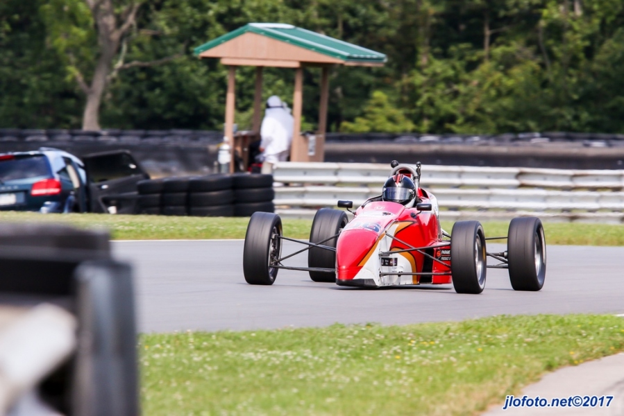Haas wins Masters race at PIRC in FRP F1600